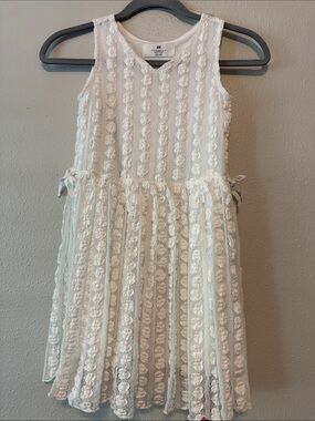 H&M White Floral Lace Sleeveless Party Dress